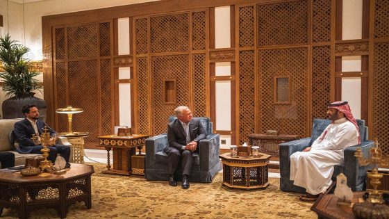 ولي العهد السعودي والعاهل الأردني يبحثان تعزيز التعاون وتطورات المنطقة