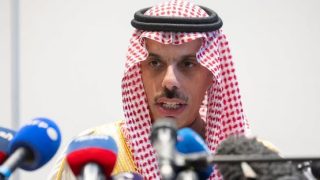 استعراض العلاقات السعودية الهولندية: اتصال هاتفي يعزز التعاون المشترك