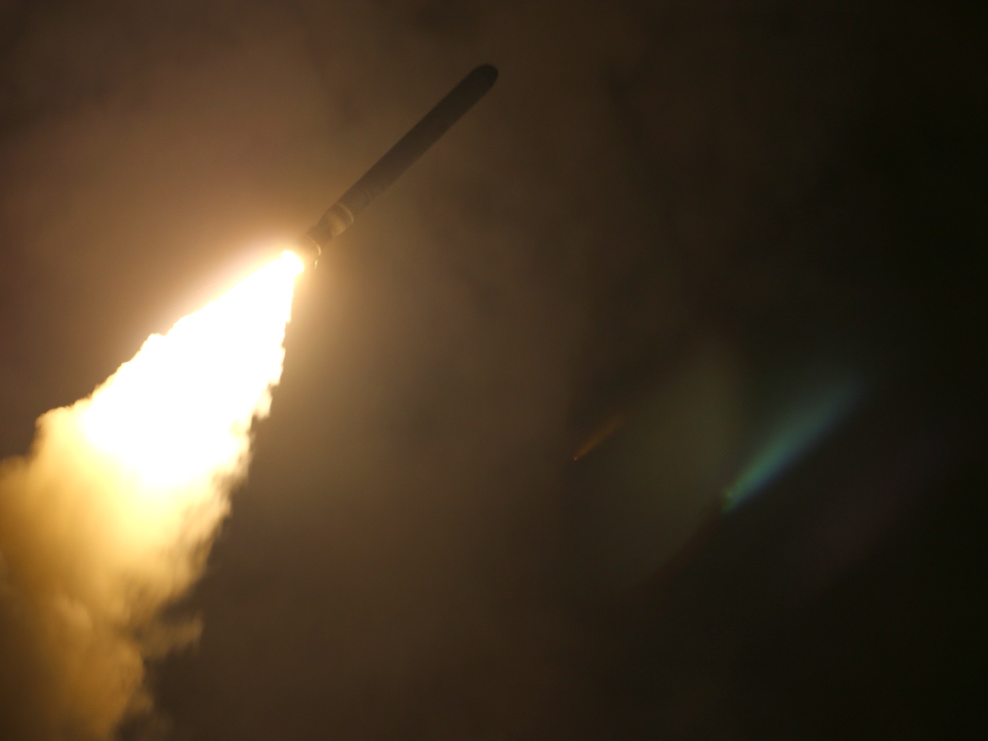 3 سيناريوهات للتداعيات الاقتصادية بعد ضرب أميركا لإيران		 – الخليجي نت