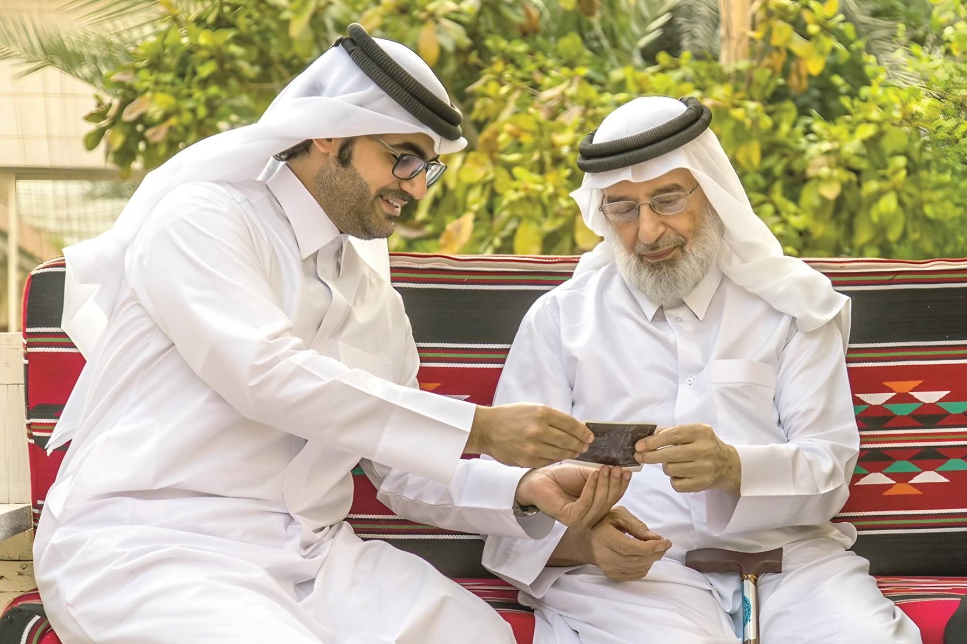 إعدادات لجعل الهواتف الذكية مناسبة لكبار السن		 – الخليجي نت