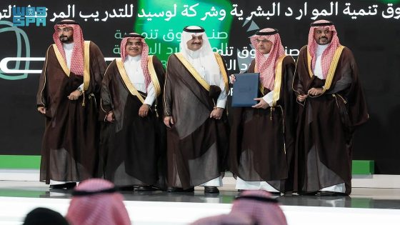 «الصناعة» تدعم توقيع 8 اتفاقيات لتنمية القدرات البشرية في القطاع الصناعي – الخليجي نت