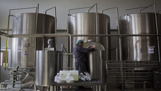 الصناعة في أفغانستان على حافة الانهيار مع العقوبات وتقطع الكهرباء – الخليجي نت