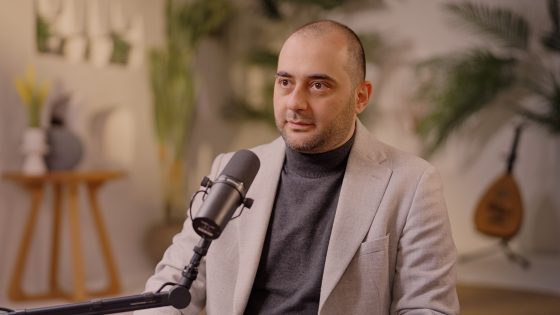 المنشد السوري عمار صرصر بين برمجة الكود وإنشاد القصيد – الخليجي نت