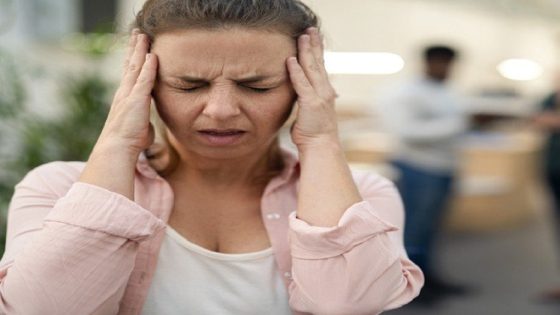 بدون أدوية.. طرق طبيعية للتخلص من الصداع – الخليجي نت
