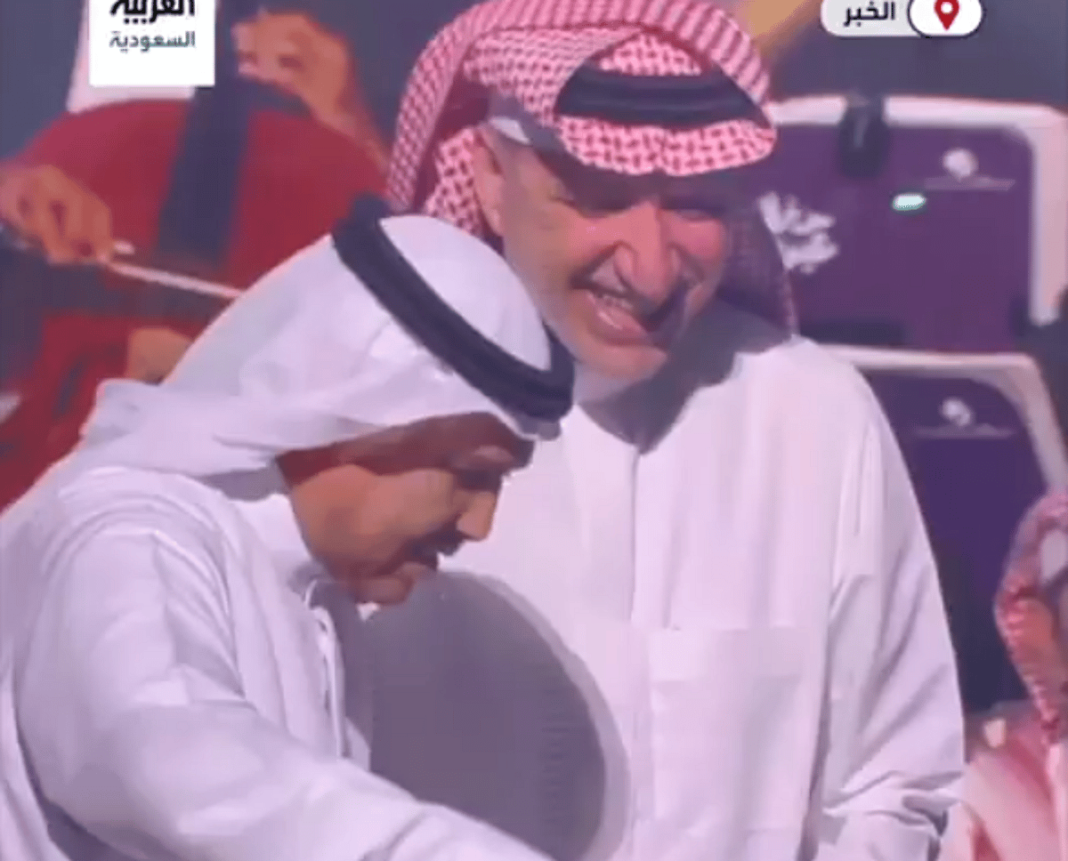 محمد عبده يحيي أولى حفلات أرينا الخبر ويحتفل بعيد ميلاده مع الجمهور		 – الخليجي نت