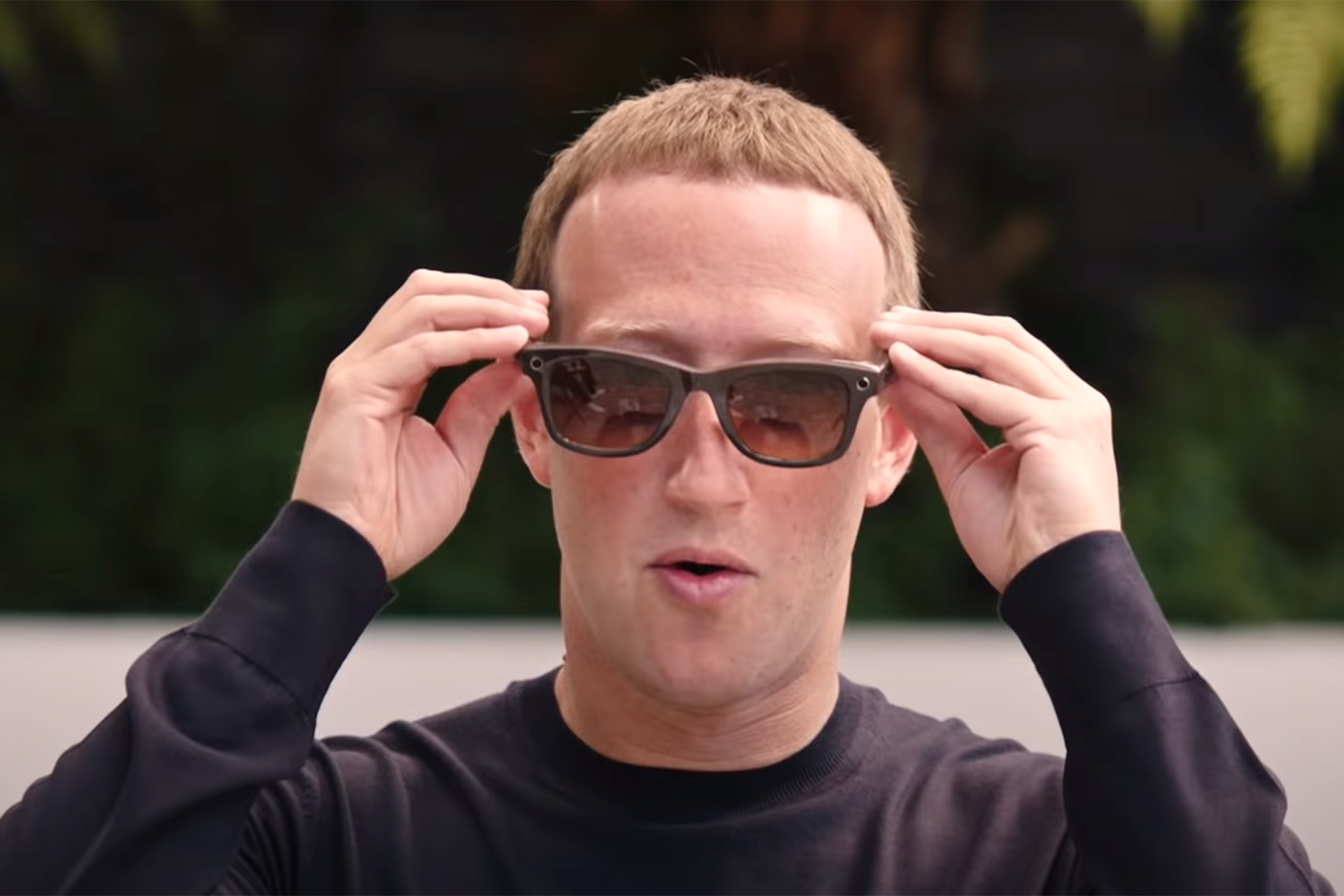 “ميتا” تتعاون مع “أوكلي” لإطلاق نظارات الذكاء الاصطناعي		 – الخليجي نت