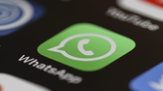 ميتا تعبر عن قلقها من مطالبة إيران مواطنيها بالتوقف عن استخدام واتساب – الخليجي نت