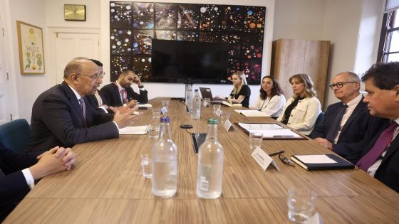 وزير الاستثمار يبحث ربط مراكز البحث والتطوير السعودية بأبرز الجامعات البريطانية – الخليجي نت