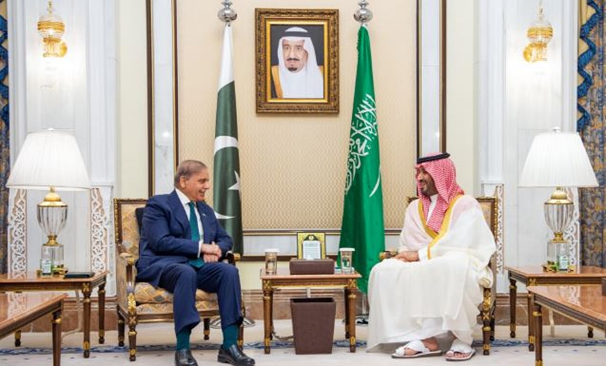 ولي العهد يستقبل رئيس الوزراء الباكستاني ويستعرضان العلاقات التاريخية وآفاق التعاون الثنائي		 – الخليجي نت