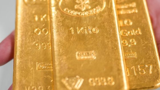 ارتفاع أسعار الذهب يكبح طلب البنوك المركزية في الربع الثاني – الخليجي نت