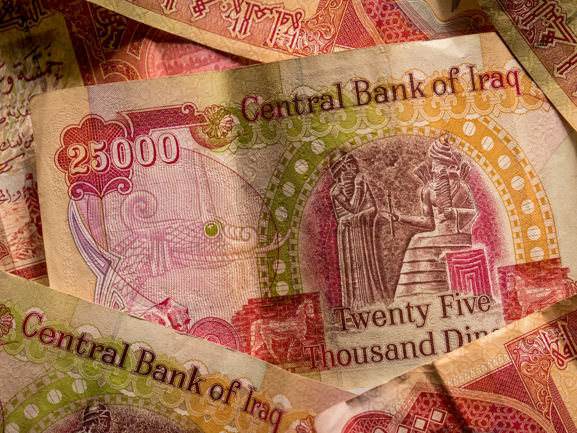 الدينار العراقي يرتفع مقابل الدولار في مستهل تعاملات الأسبوع		 – الخليجي نت