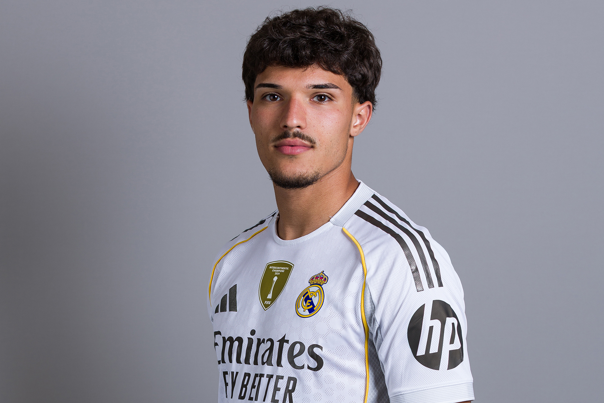 المغربي لخديم ينتقل من ريال مدريد إلى ألافيس		 – الخليجي نت