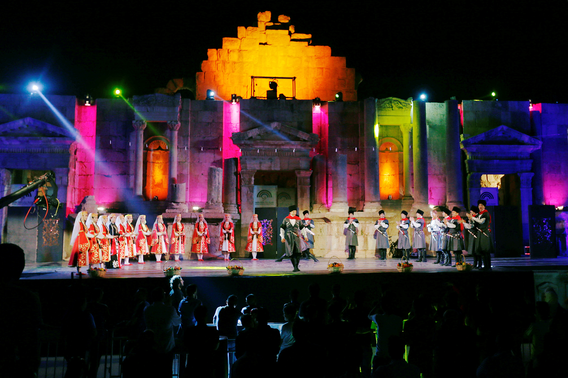 جرش تستعد لاستقبال مهرجانها الثقافي الـ39 بشعار “هنا الأردن ومجده مستمر”		 – الخليجي نت