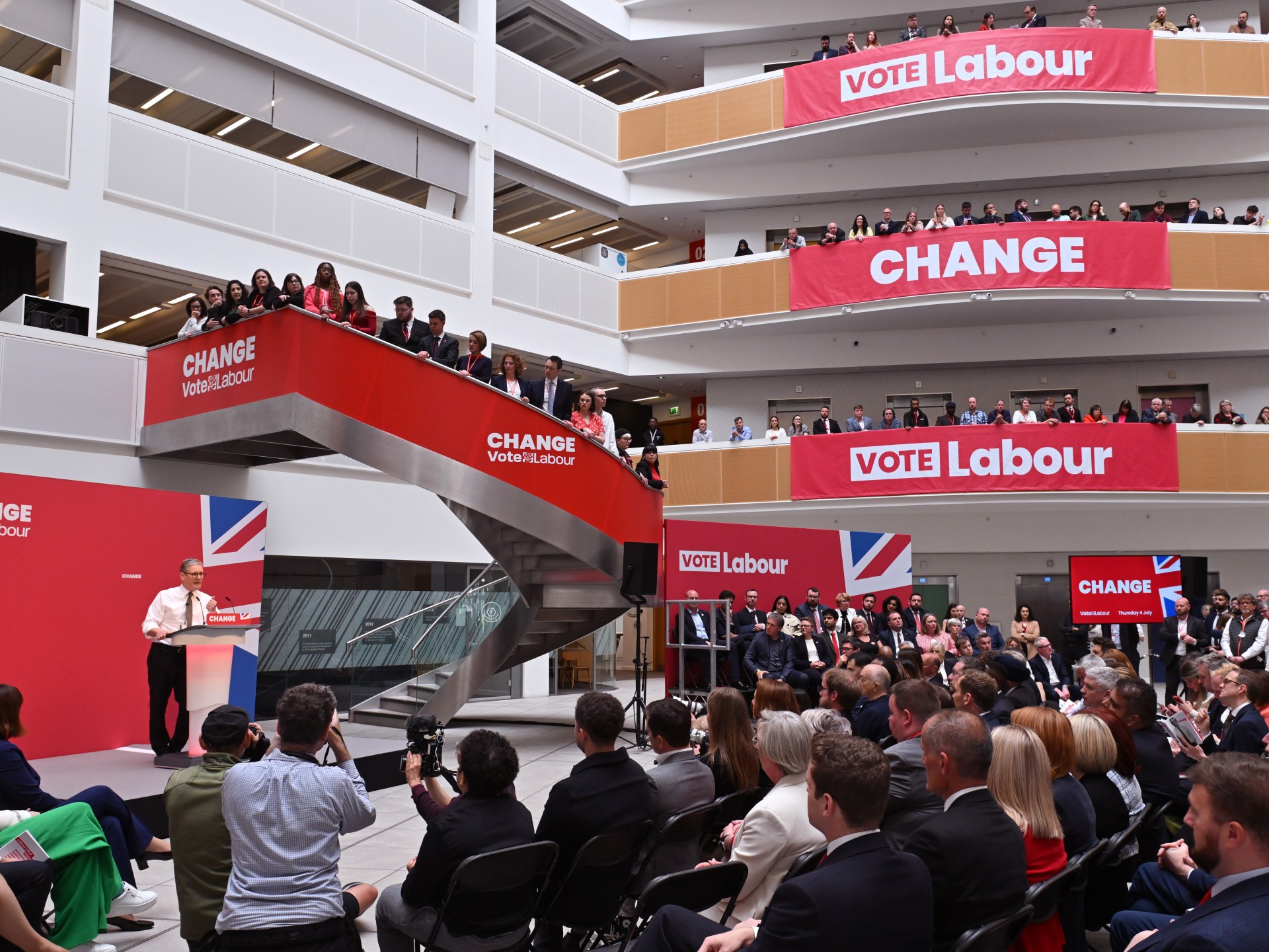 حزب العمال البريطاني بين تشديد سياساته وتآكل شعبيته		 – الخليجي نت