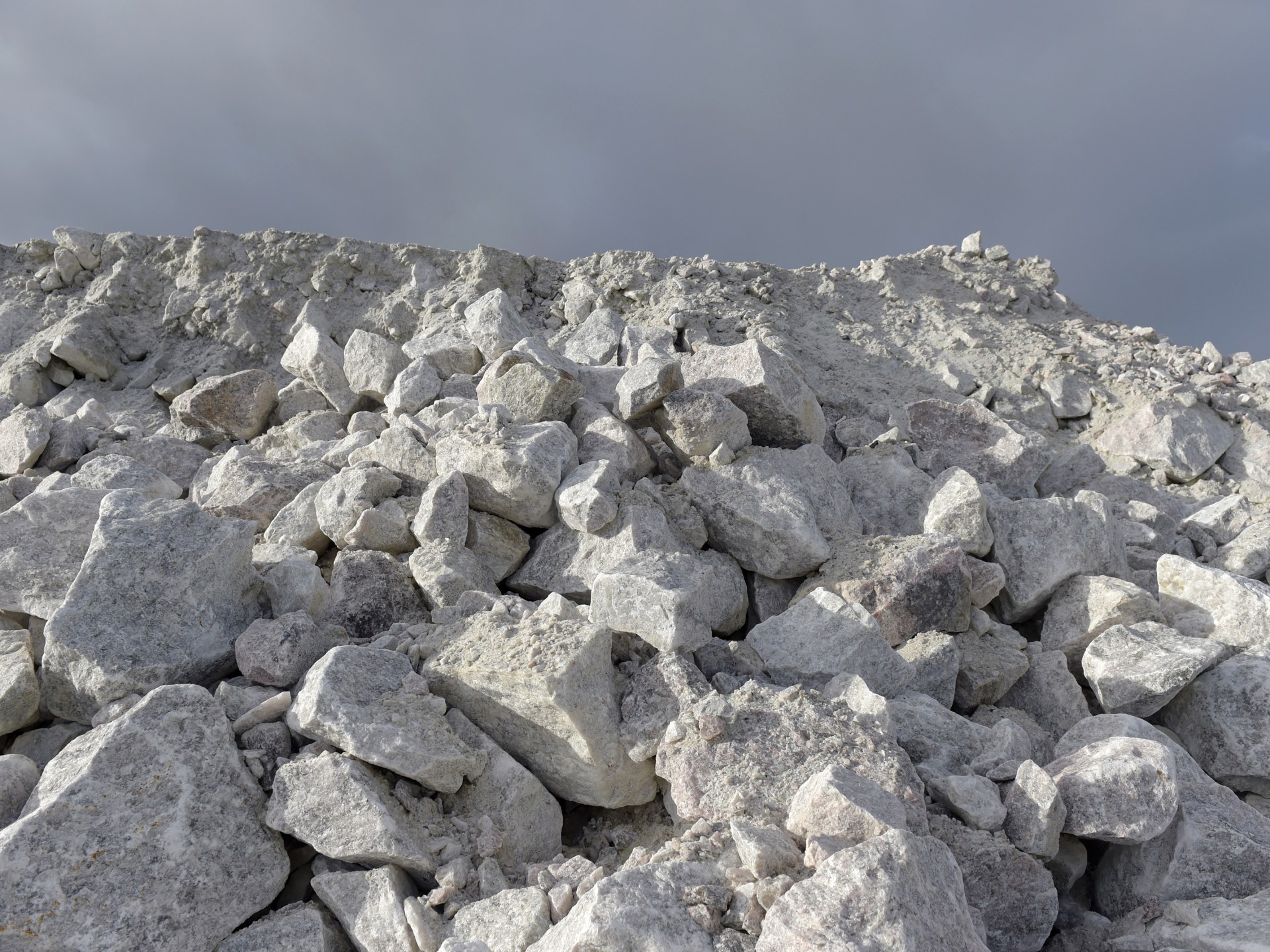 شركة أسترالية تتهم الكونغو الديمقراطية بانتهاك أوامر تحكيم بمليار دولار		 – الخليجي نت