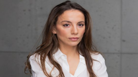 كيف جمعت مديرة سابقة في أوبن ايه آي أكثر من ملياري دولار دون الكشف عن منتج – الخليجي نت