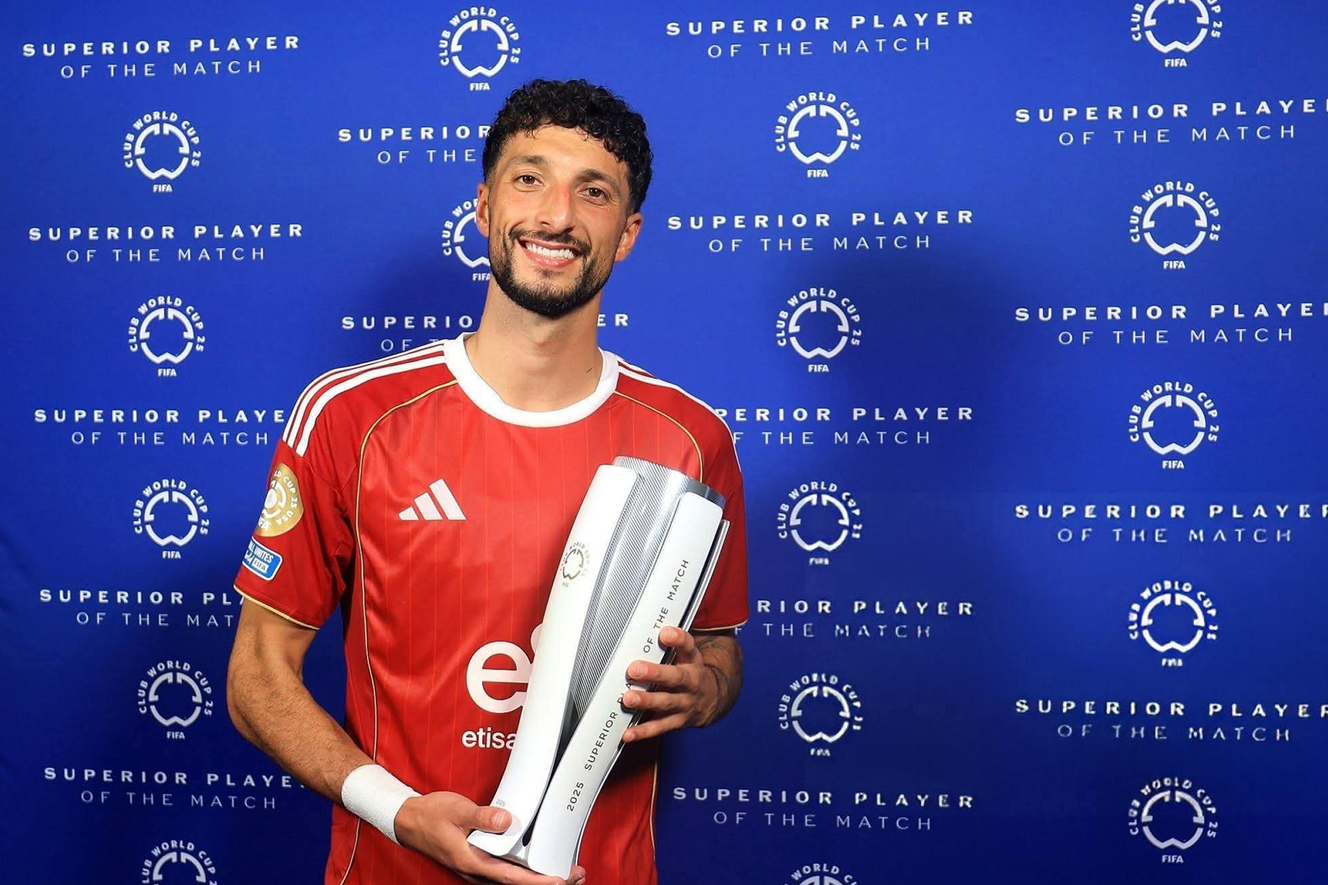 وسام أبو علي يعتذر للأهلي المصري وجماهيره بعد جدل رحيله		 – الخليجي نت