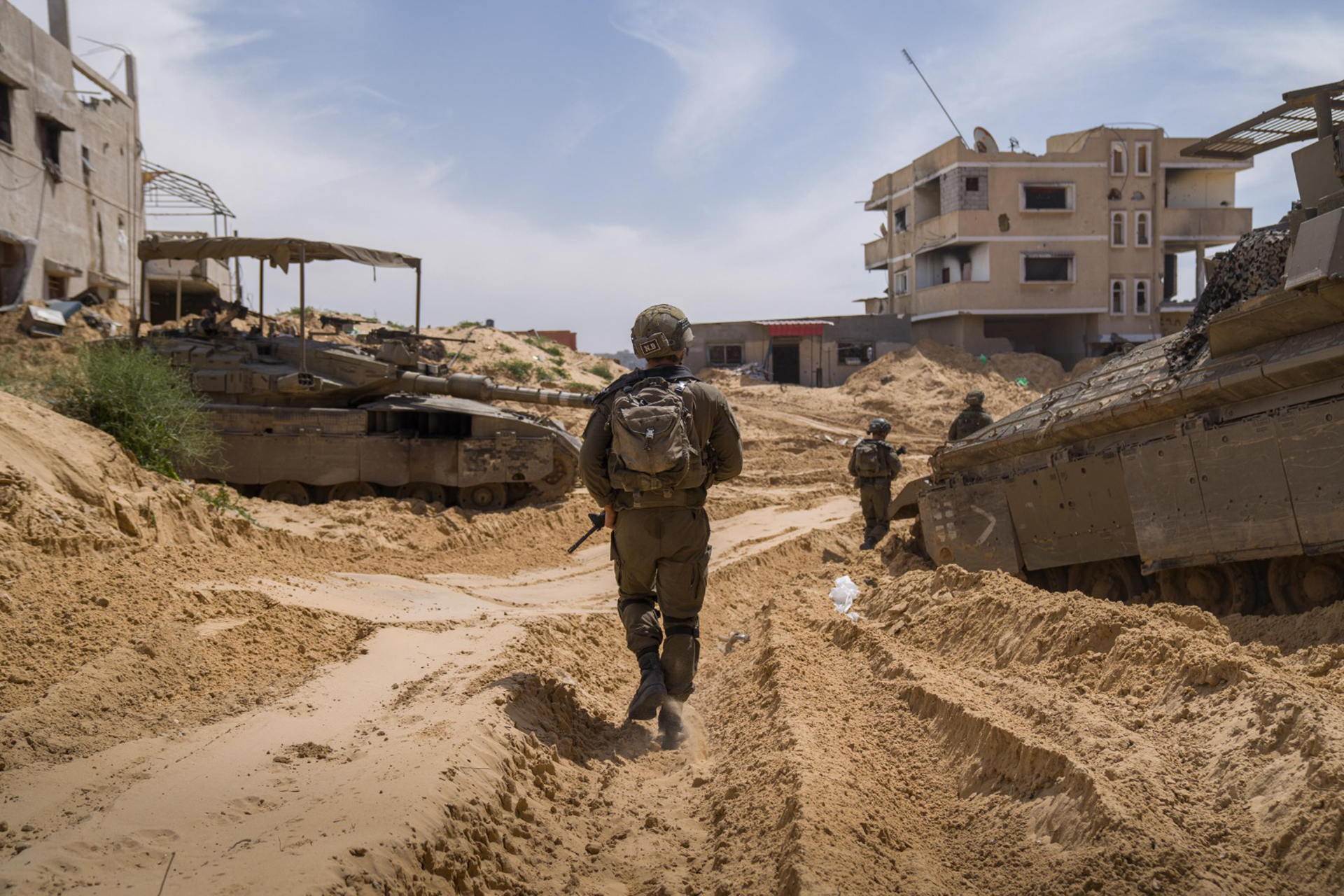 إعلام إسرائيلي: هذه خطة الكابينت بغزة وحماس لن ترفع الراية البيضاء		 – الخليجي نت