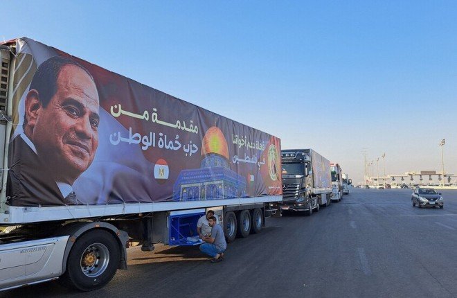 اسرائيل تصر على قتل الفلسطينين جوعا وتمنع دخول فوج المساعدات المصرية لانقاذ شعب غزة		 – الخليجي نت