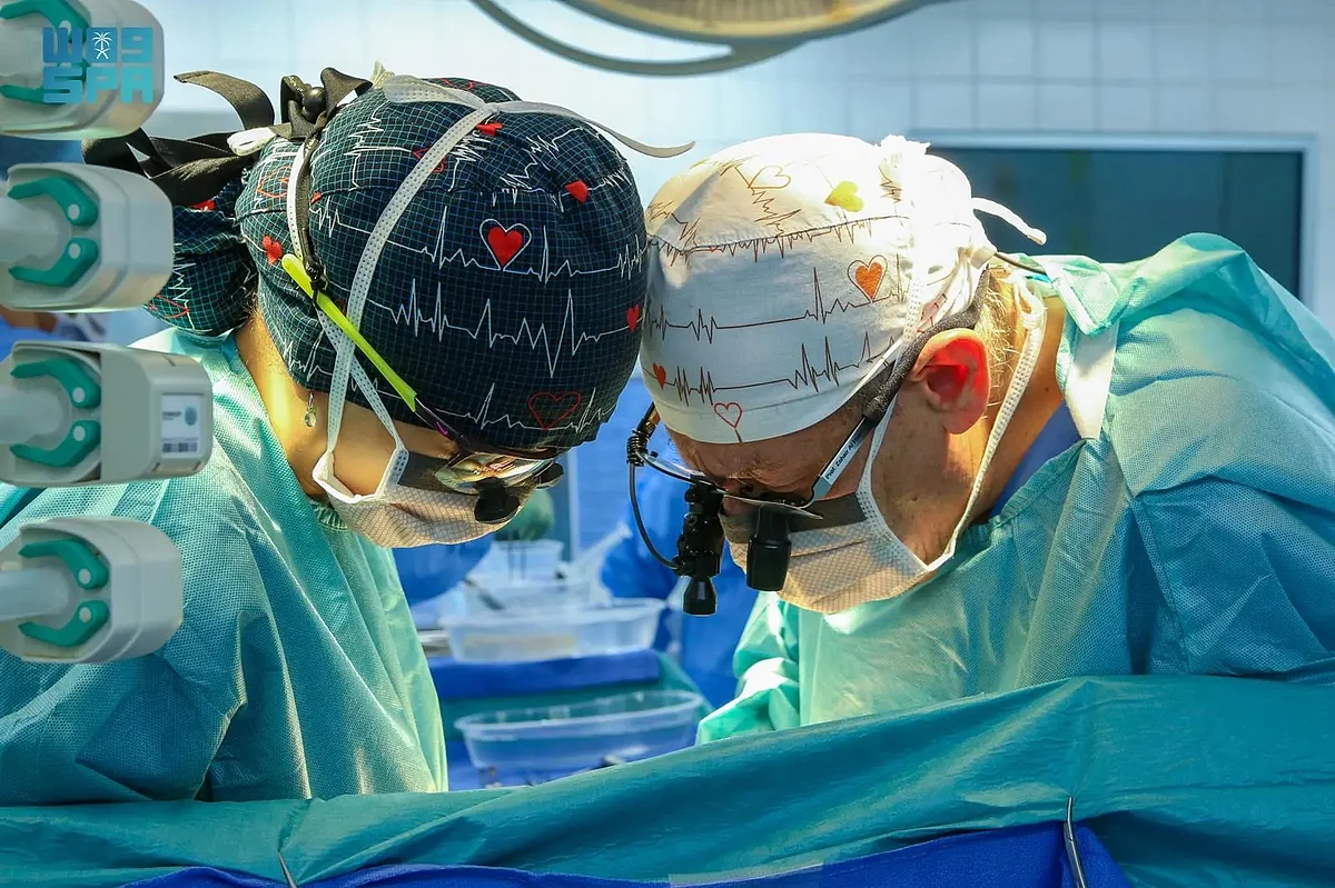 «التخصصي» ينجح في زراعة قلب لطفل بعد نقله من متبرع متوفى دماغيًا في الإمارات		 – الخليجي نت