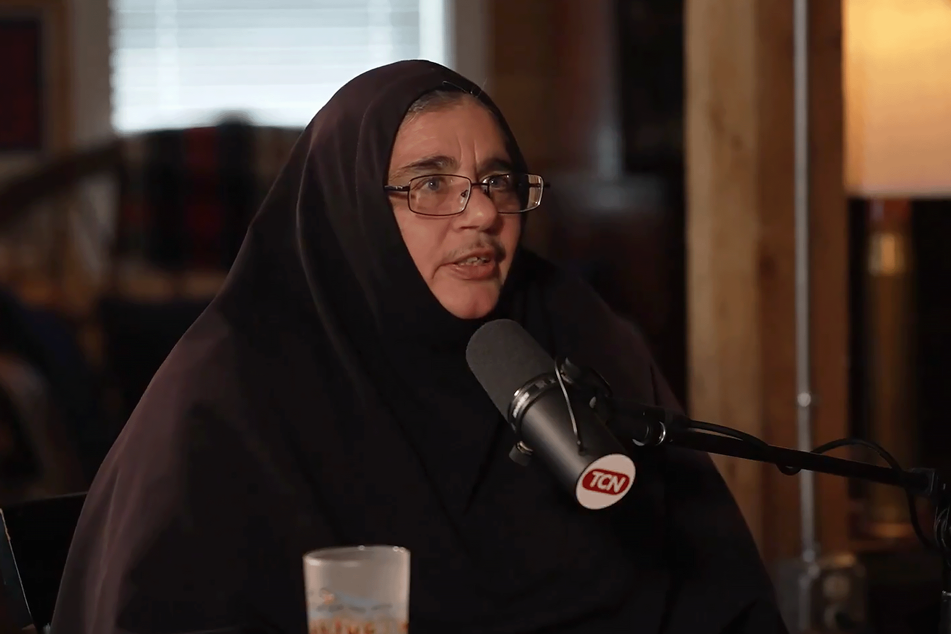 راهبة أميركية: حماس حركة مقاومة والمسيحيون يعانون بسبب الاحتلال		 – الخليجي نت