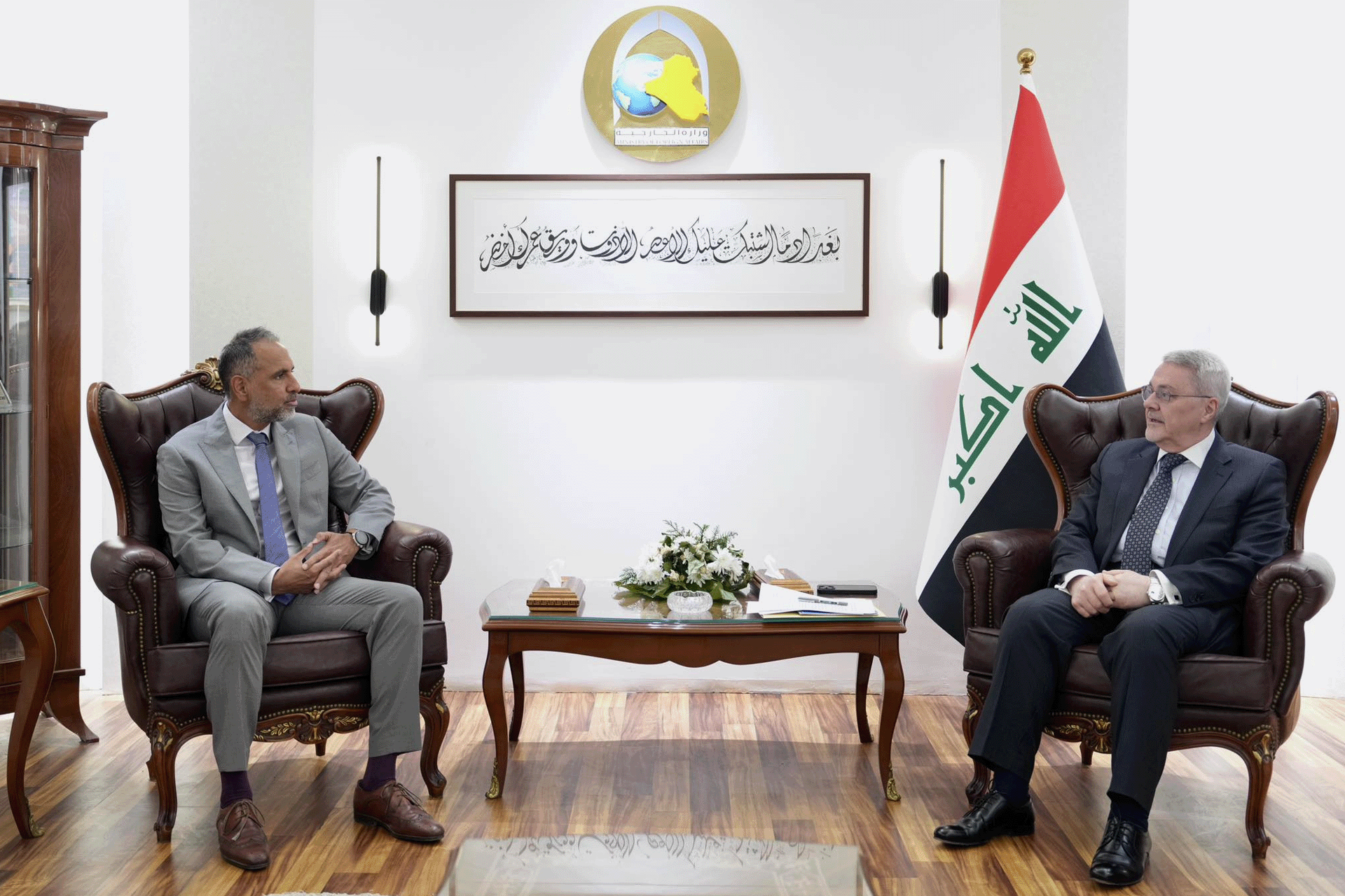 ردود غاضبة بسبب تصريحات السفير البريطاني بالعراق بشأن الحشد الشعبي		 – الخليجي نت