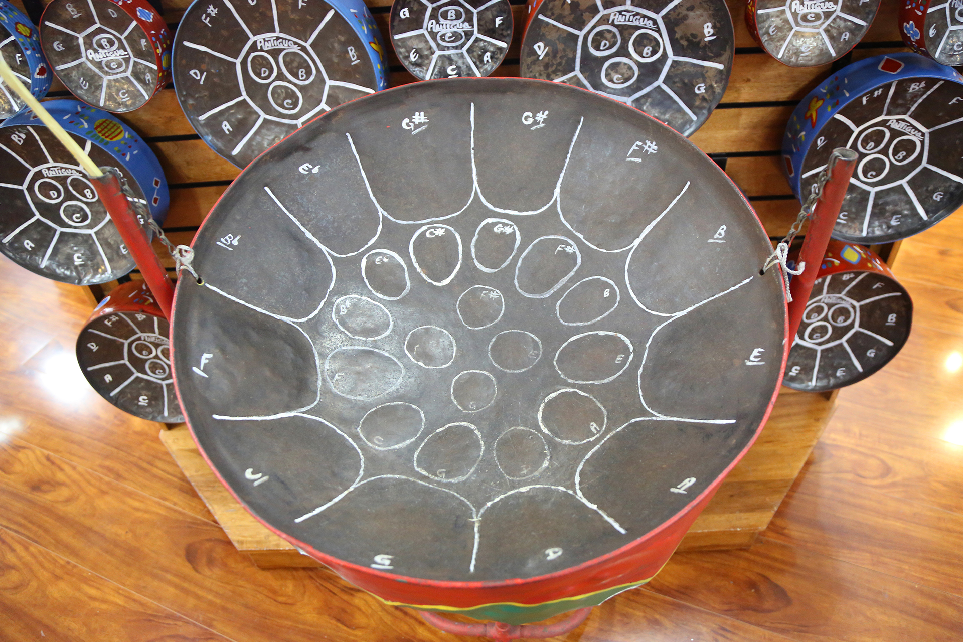 طبول الـ”ستيل بان”.. موسيقى برميل الزيت التي أدهشت البريطانيين		 – الخليجي نت