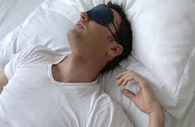 عادات سيئة تؤثر على النوم وتسبب الأرق		 – الخليجي نت