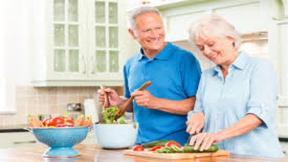 ما هو أفضل نظام غذائي لكبار السن؟ – الخليجي نت