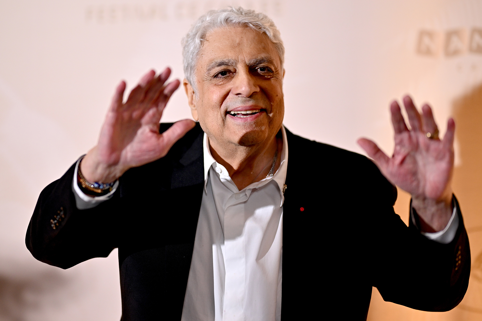 إلغاء حفل المغني الفرنسي إنريكو ماسياس في تركيا بسبب مواقفه الداعمة لإسرائيل		 – الخليجي نت