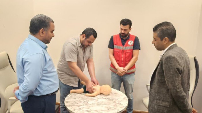 الصحة المصرية تُكمل المرحلة السادسة من تدريب العاملين على أجهزة إزالة الرجفان القلبي		 – الخليجي نت