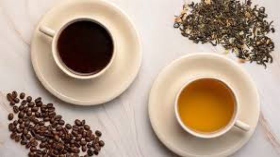 القهوة أم الشاي.. أي كافيين تختار في الصباح؟ – الخليجي نت