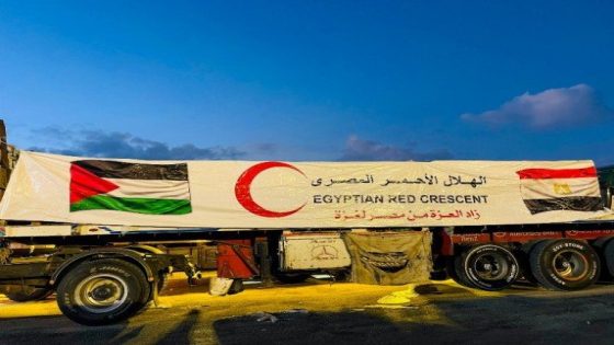 الهلال الأحمر المصري: 2700 طن مساعدات عبر قافلة «زاد العزة» الـ 29 إلى غزة – الخليجي نت