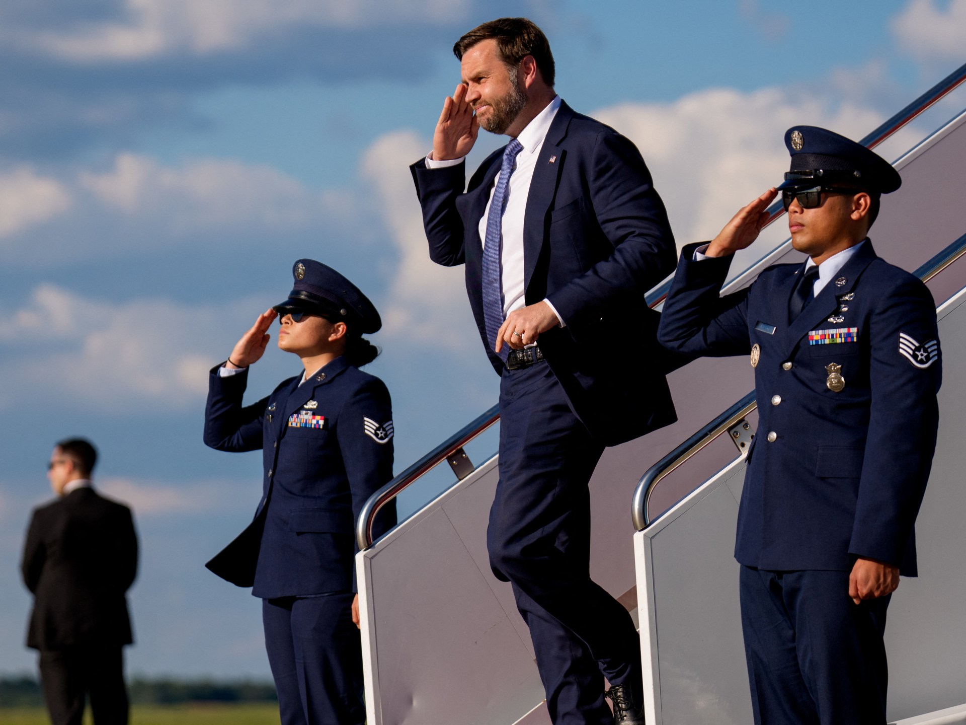 محلل إسرائيلي: نائب ترامب نجم صاعد لا يمكن تجاهله		 – الخليجي نت