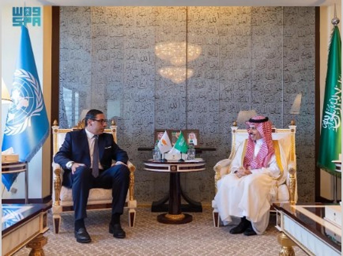 وزير الخارجية يوقع اتفاقية عامة للتعاون مع نظيره القبرصي		 – الخليجي نت