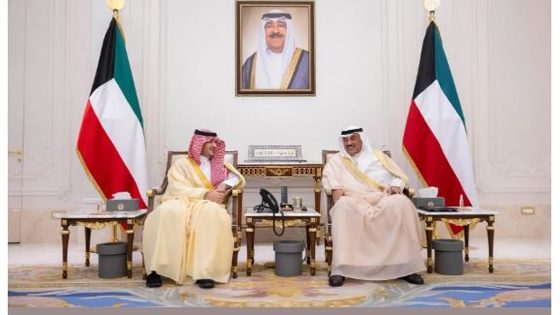 ولي عهد الكويت يبحث مع الأمير عبدالعزيز بن سعود العلاقات الثنائية الأمنية بين البلدين – الخليجي نت