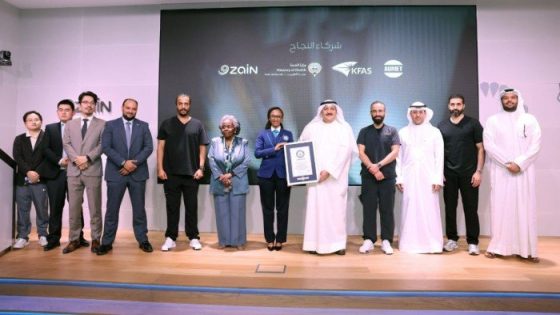 الكويت تدخل موسوعة (غينيس) بأطول جراحة روبوتية عابرة للقارات في العالم – الخليجي نت