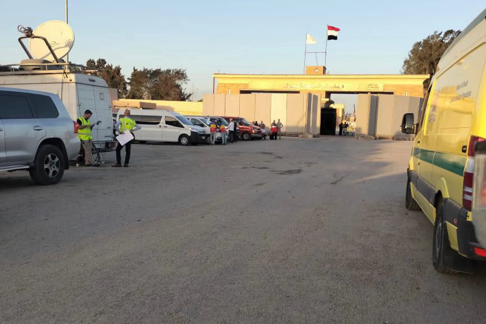 فصائل فلسطينية تطالب الوسطاء بالضغط على إسرائيل لفتح معبر رفح بالاتجاهين – الخليجي نت