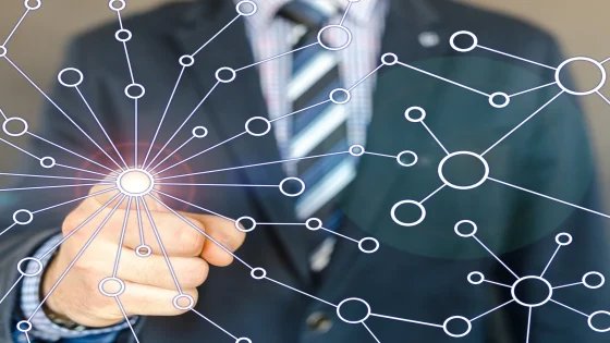 طفرة الذكاء الاصطناعي تعزز الفجوة بين دخول الشركات وأجور العاملين – الخليجي نت