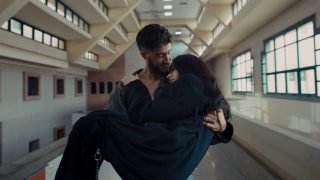 مسلسل “سوا سوا” الحلقة 10.. هل مات أمير بعد شجاره مع هيما؟
– الخليجي نت