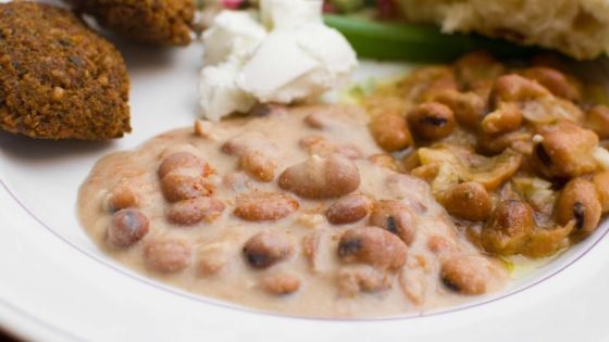 “جمّد قلبك بطبق فول”.. فوائد نجم مائدة السحور في رمضان 2026 – الخليجي نت