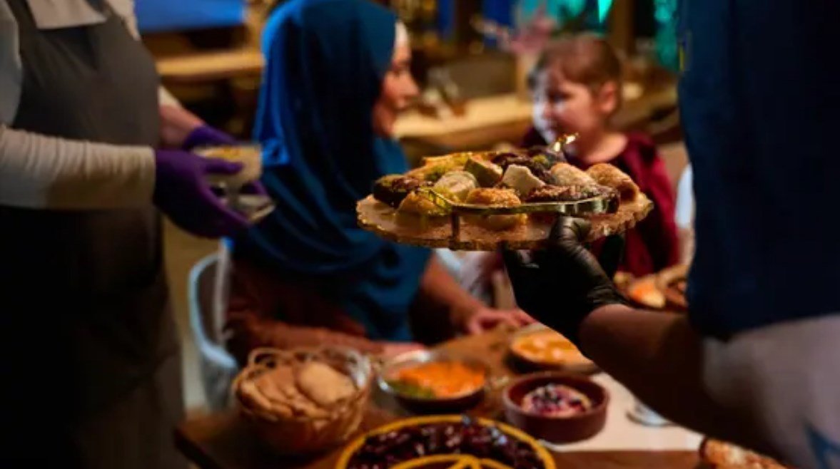 “فخ موائد الإفطار”.. كيف تتجنب زيادة الوزن في رمضان 2026؟ (خاص)
– الخليجي نت