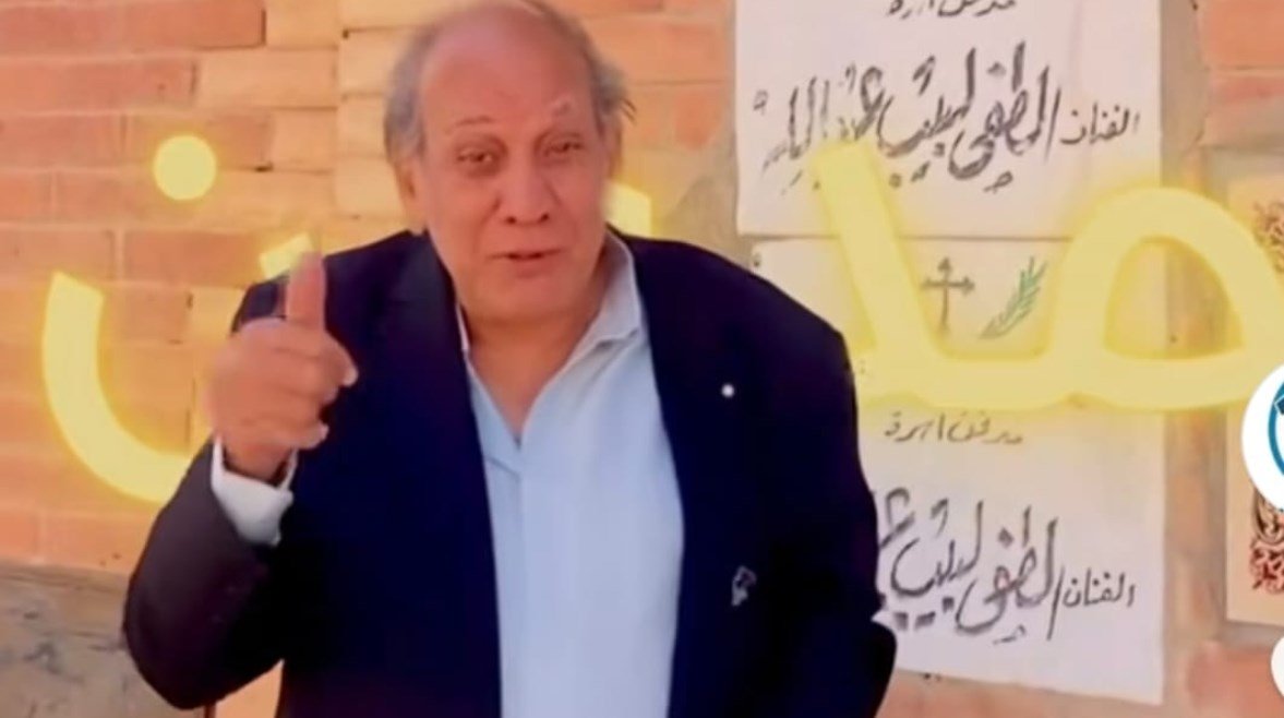 “اللي بينتقدني يأكل عيالي”.. منير مكرم يرد على مهاجميه بعد إعلان المدفن
– الخليجي نت