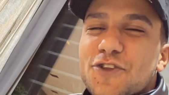 مفيش “تيت واحدة”، لماذا يفتخر عصام صاصا بحلقة رامز ليفل الوحش؟ – الخليجي نت