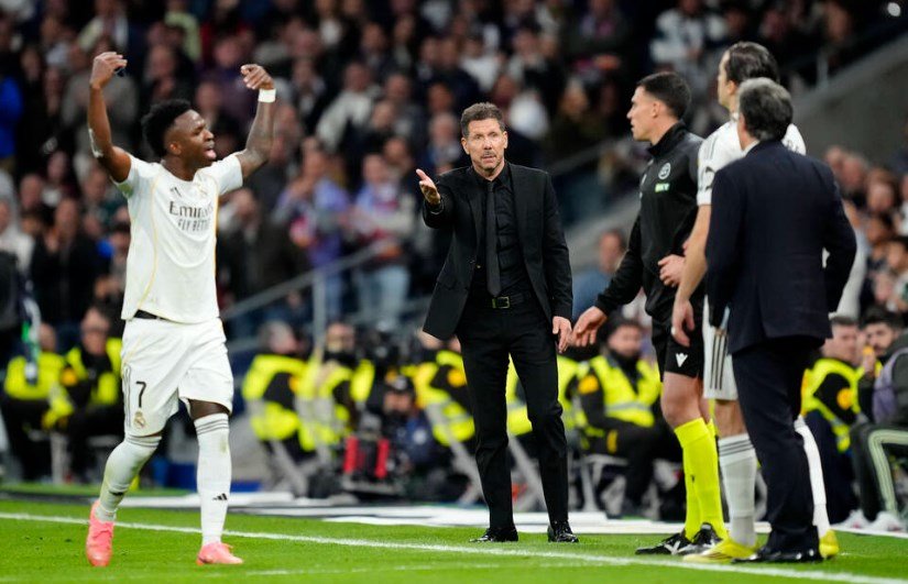 ريال مدريد يهزم أتلتيكو مدريد ويطارد صدارة برشلونة
                         – الخليجي نت