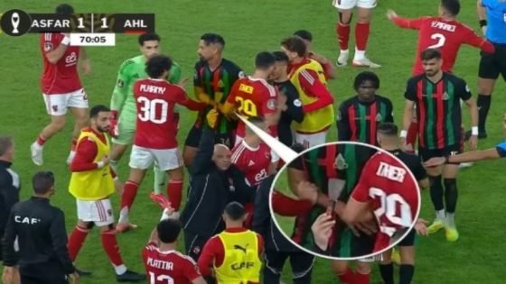 الكاف يغرم الجيش الملكي 20 ألف دولار بعد أحداث مباراة القاهرة – الخليجي نت