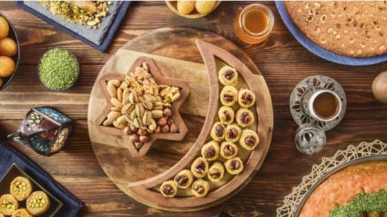 لتجنب آلام المعدة.. ما أفضل وقت لتناول الحلويات في رمضان؟ – الخليجي نت