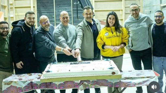 بطولة كريم عبدالعزيز.. التفاصيل الكاملة لـ فيلم “مطلوب عائليًا” – الخليجي نت