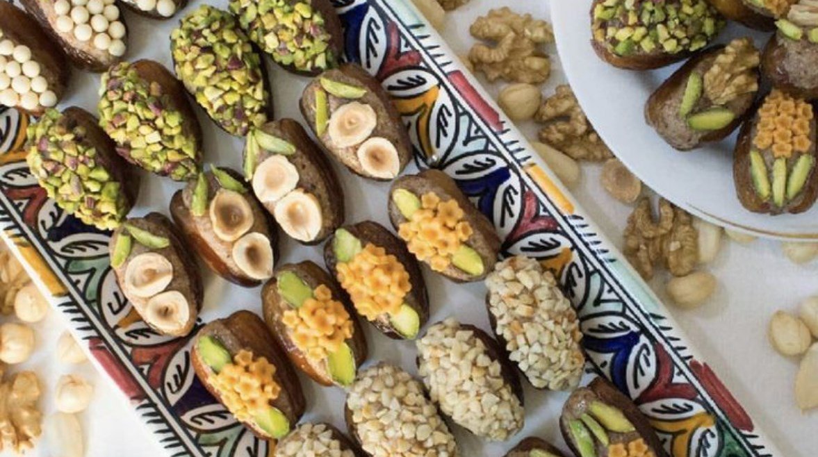 للأمهات العاملات.. 3 أنواع حلويات فاخرة للعيد تُحضر في 10 دقائق دون فرن
– الخليجي نت