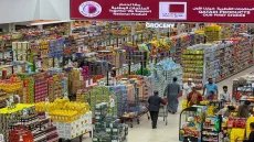 مخزون إستراتيجي وإجراءات صارمة.. استقرار في الأسواق القطرية ومرونة في التموين – الخليجي نت